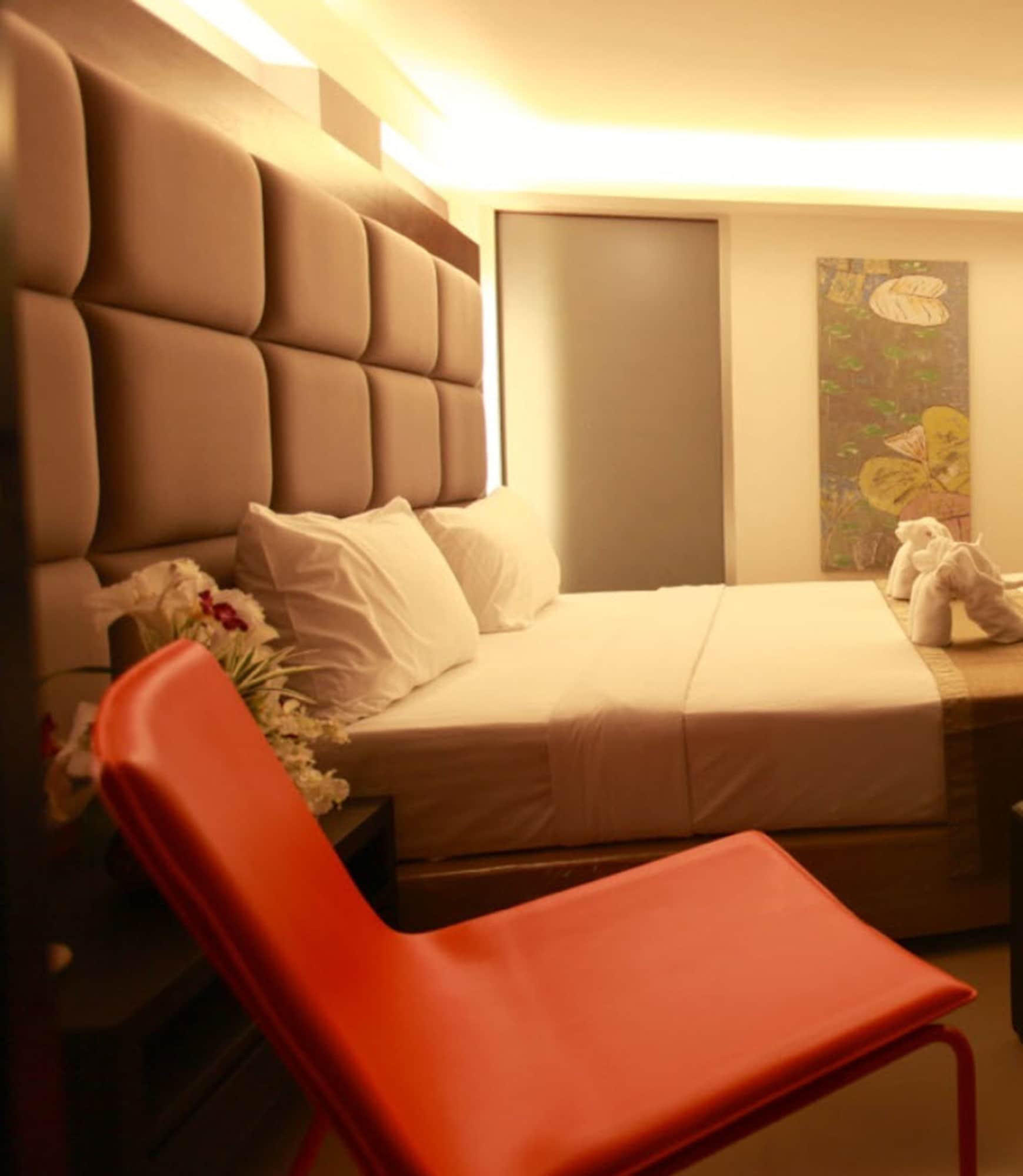 The Bangkok Major Suite Екстер'єр фото