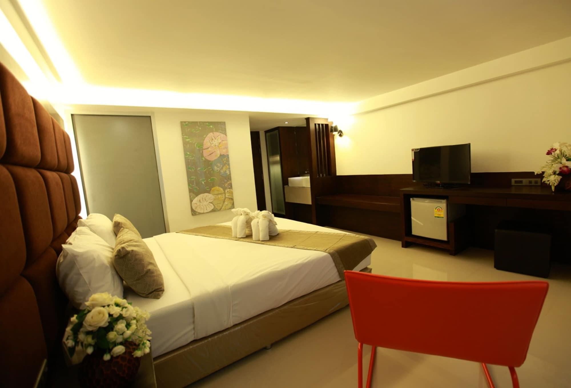 The Bangkok Major Suite Екстер'єр фото